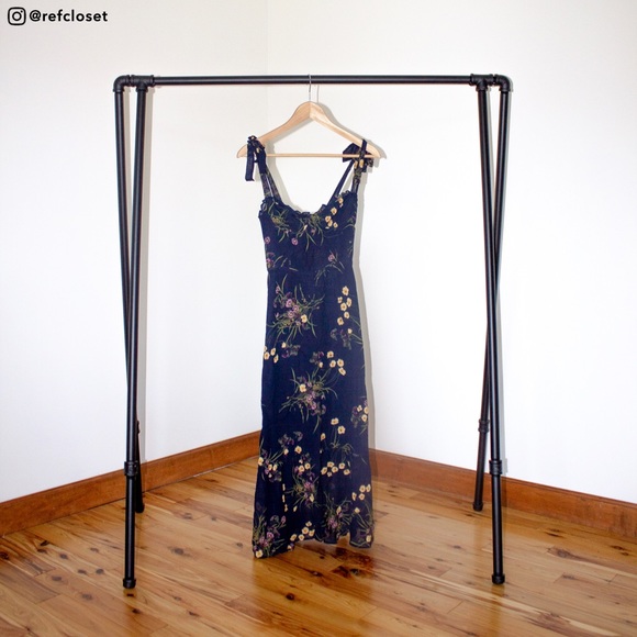 Reformation Nikita Dress (Mademoiselle) - Picture 2 of 4